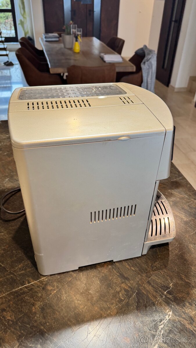 Kávovar DeLonghi - 3