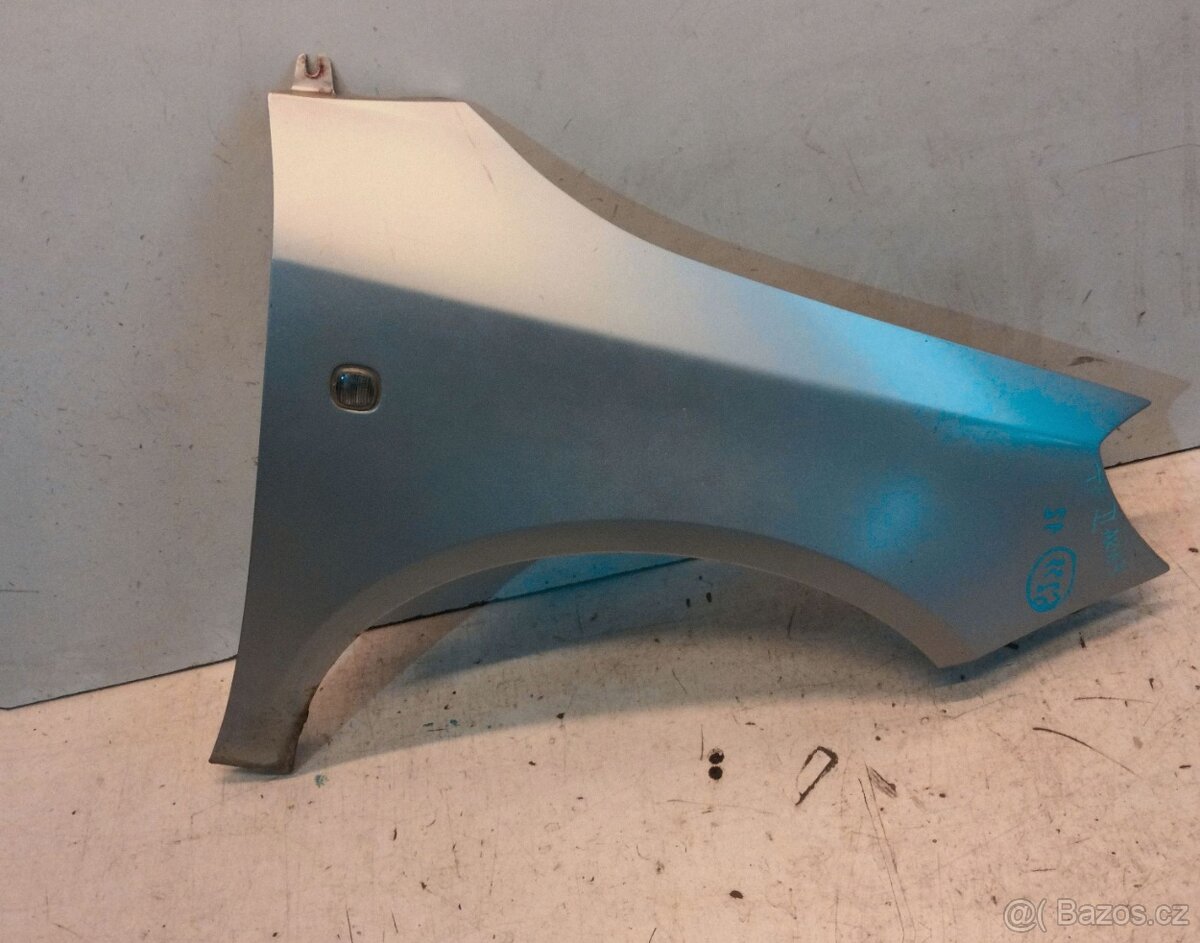 Levý přední blatník Škoda Fabia II 2007–2014 - 3