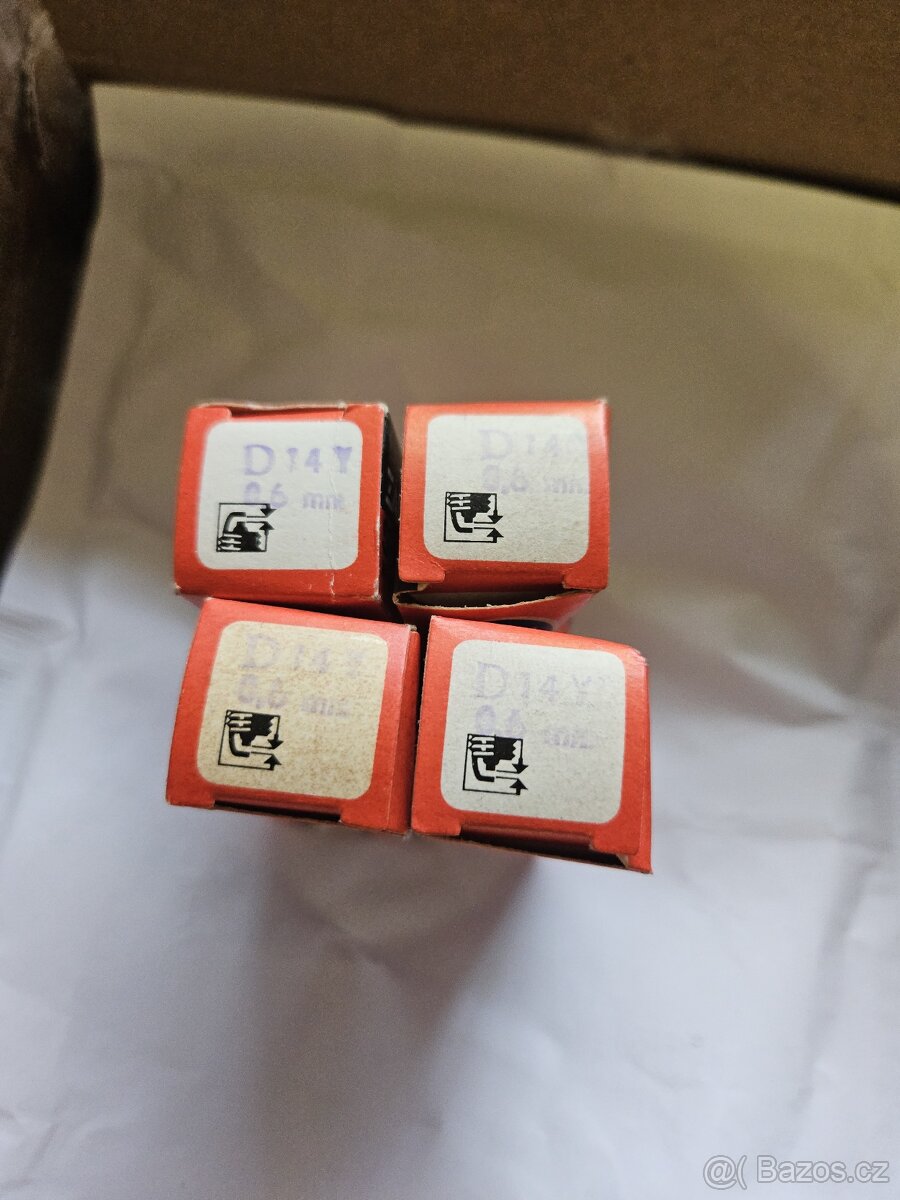 Zapalovací svíčka D14Y PAL - 3