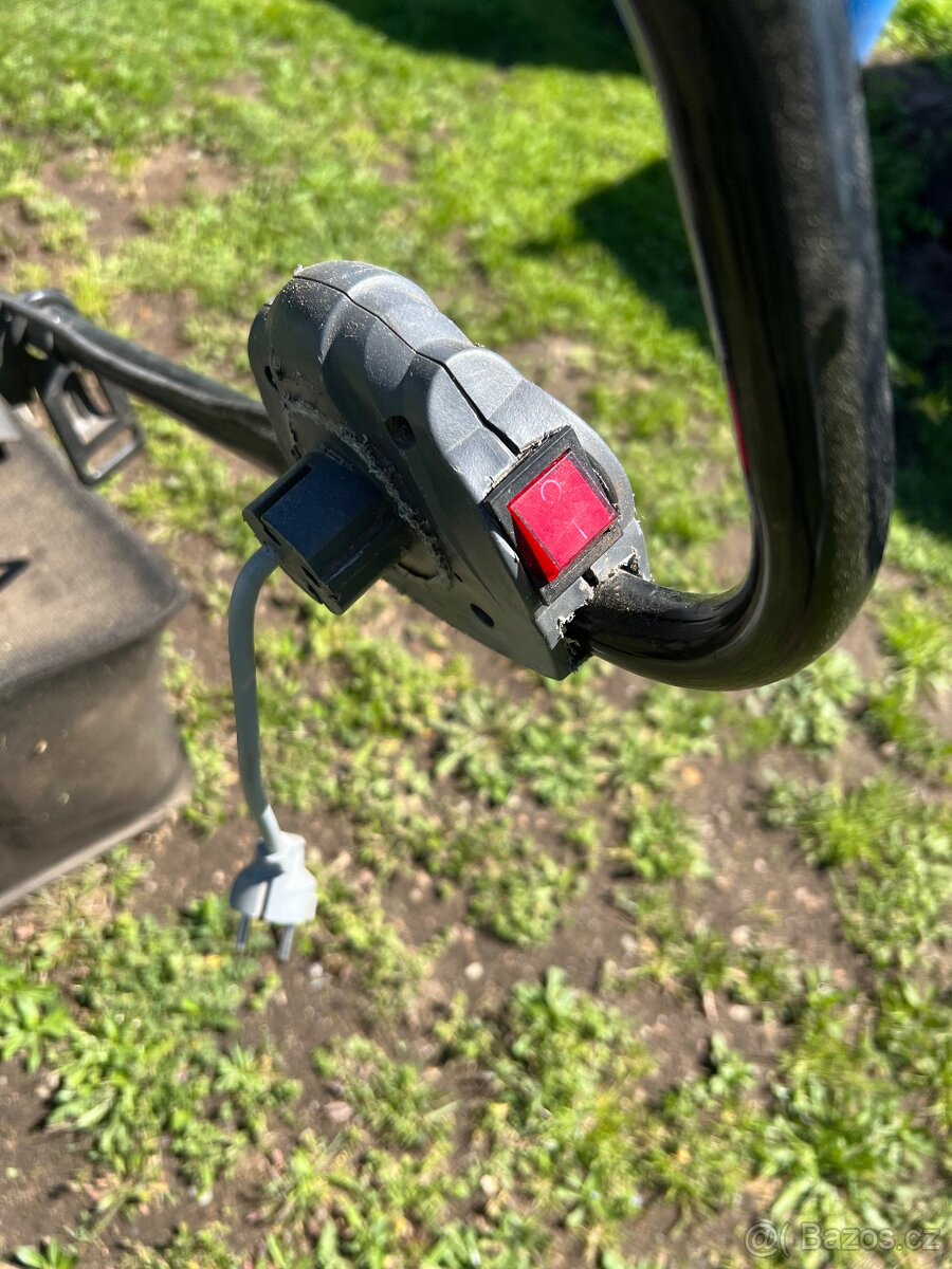 Sekačka na trávu - 3