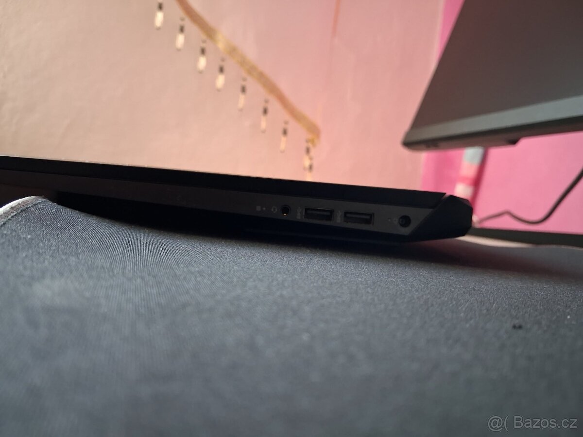 Vyměním svůj herní notebook - 3