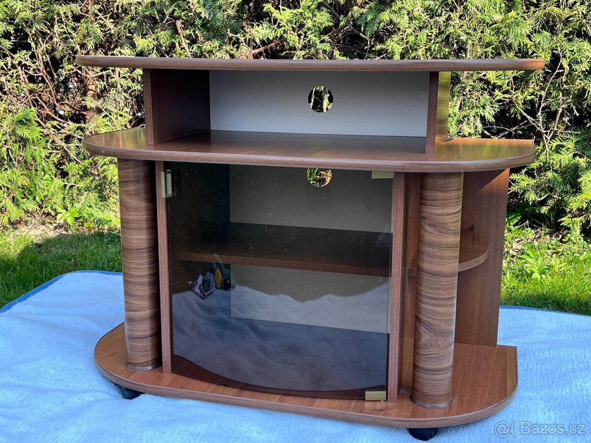 Tv stolek - 3