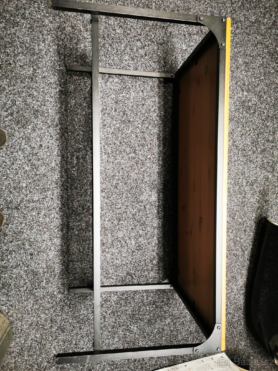 Stolek IKEA - 3