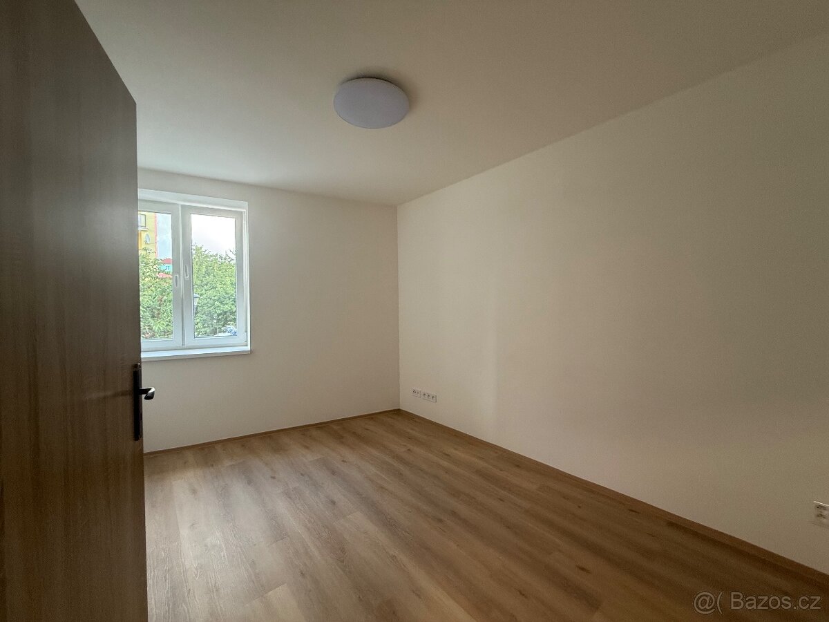 Pronájem bytu 1+1 - 3