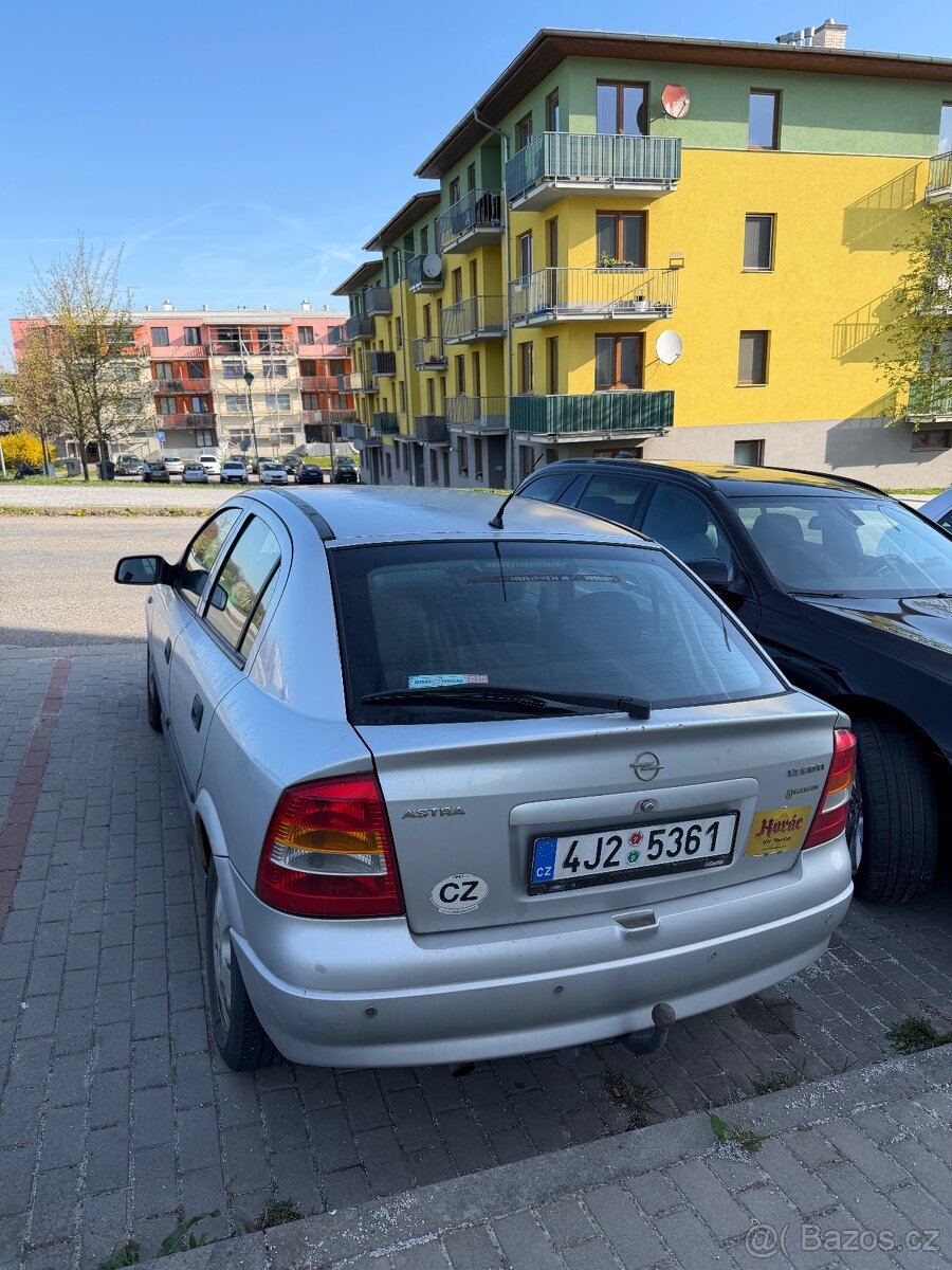 Opel astra - 3
