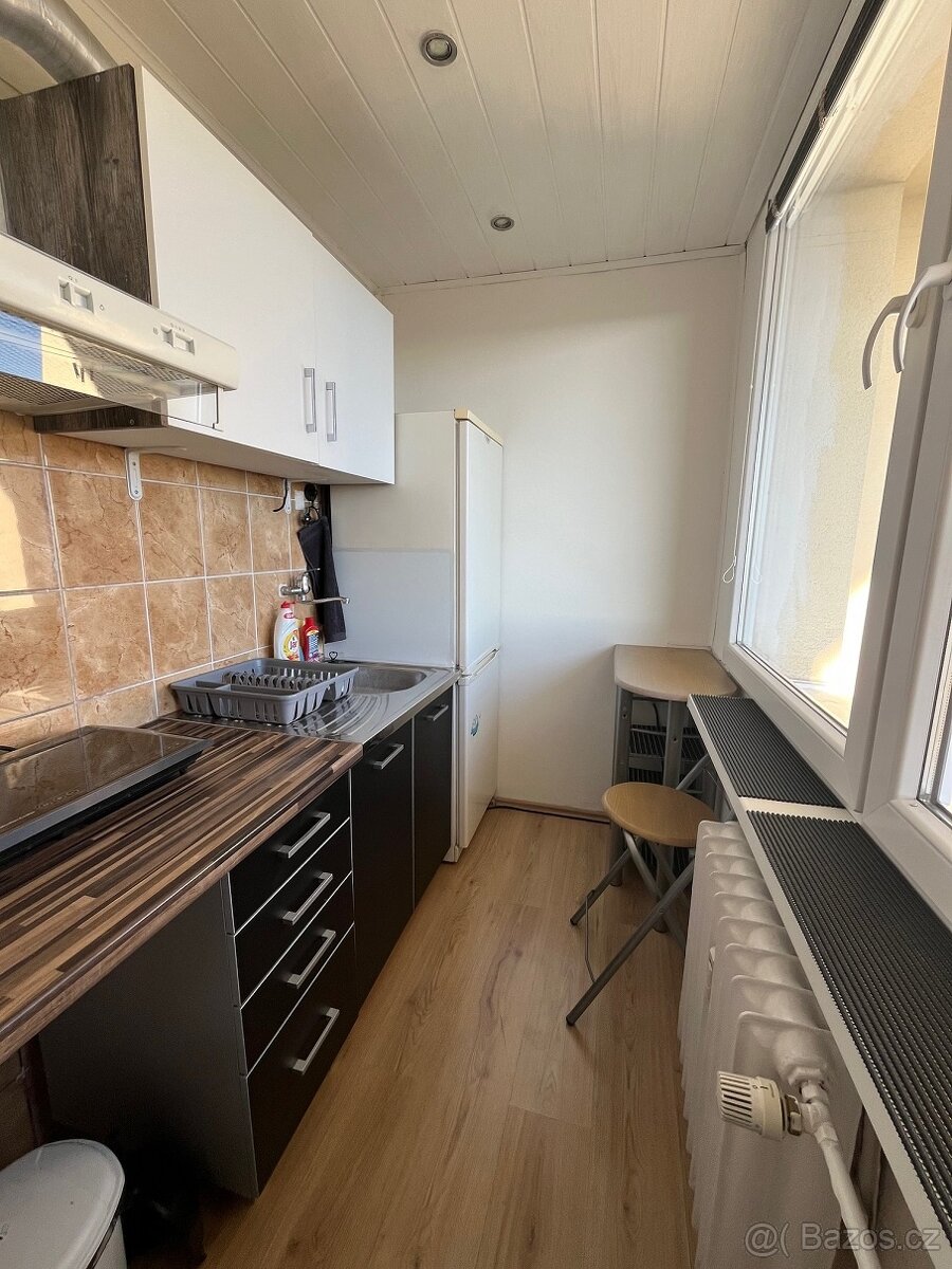 byt 1+1, Praha 9 - Prosek, balkon, blízko metra a mhd - 3