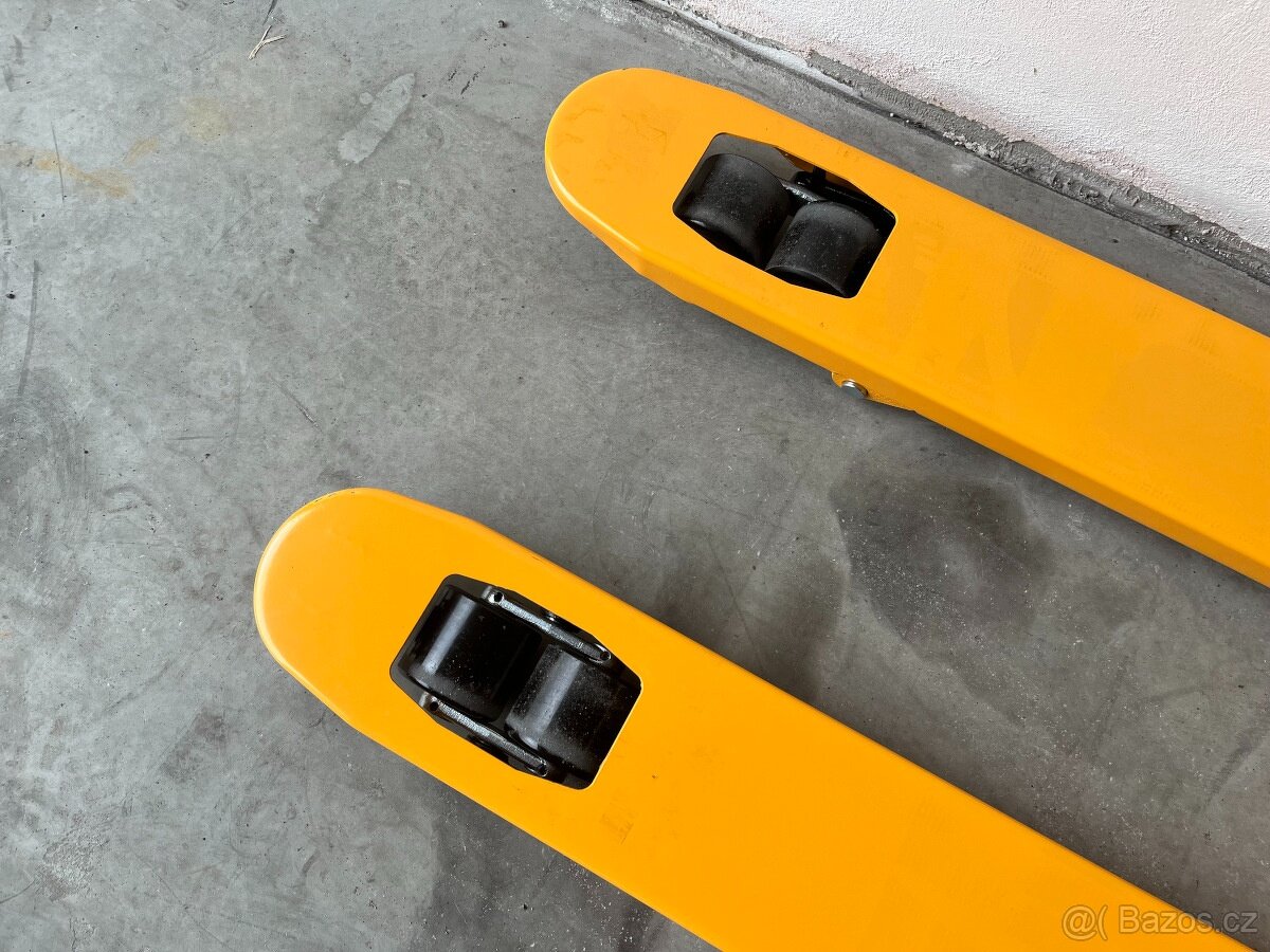 Zkrácený paletový vozík M1000 - 3