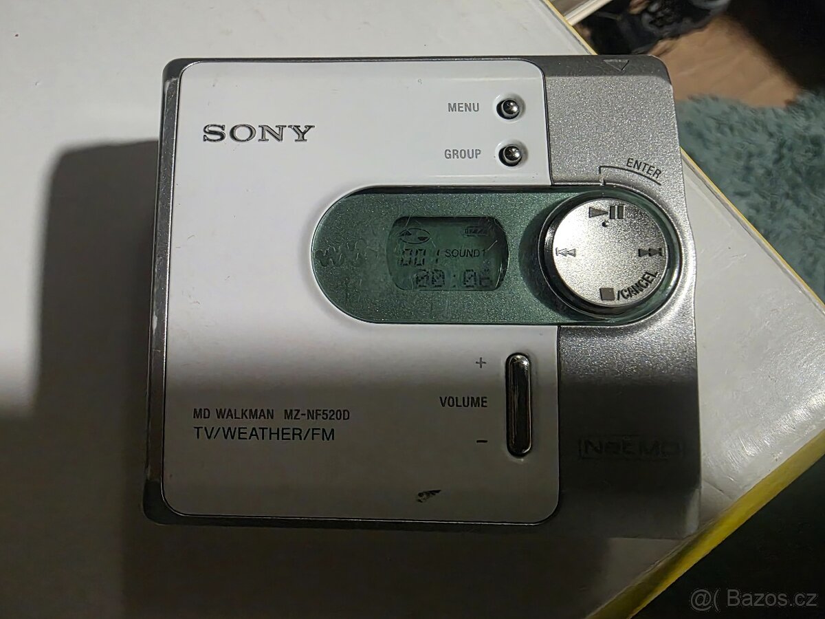 SONY MZ NF 520D - 3