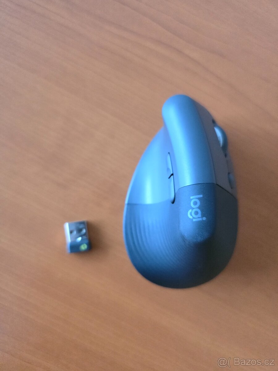 Myš Logitech Lift Vertical Ergonomic - 3