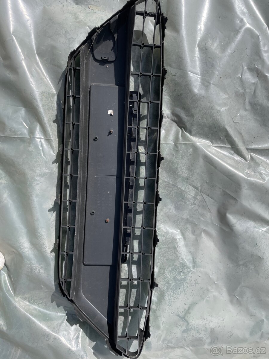 Ford fiesta maska předního nárazníku - 3