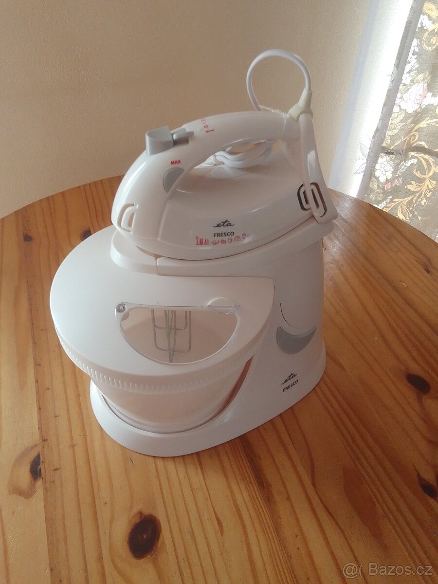 Ruční šlehač, kuchyňský robot - 3