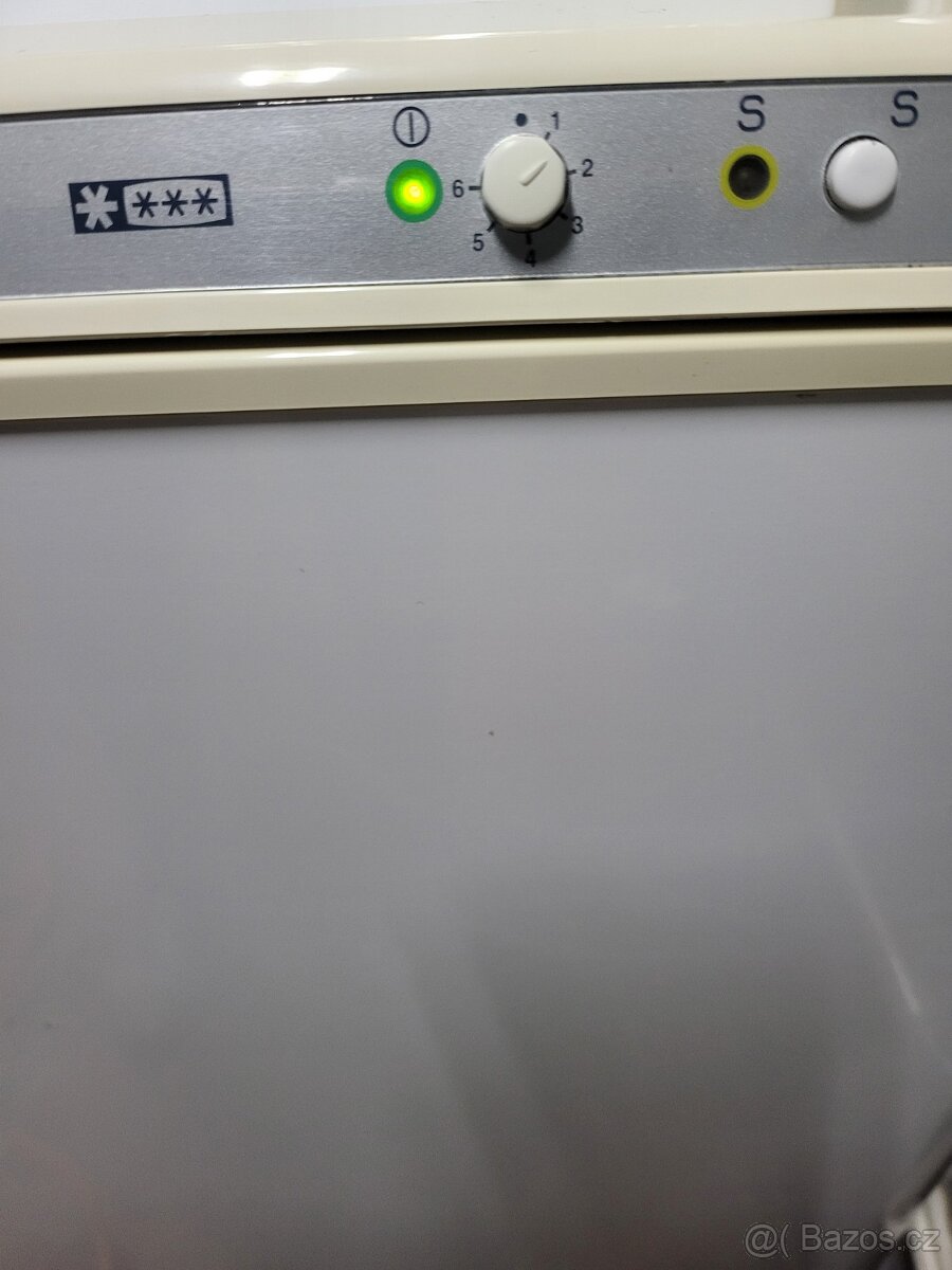 šuplíkový mrazák, 105L - 3