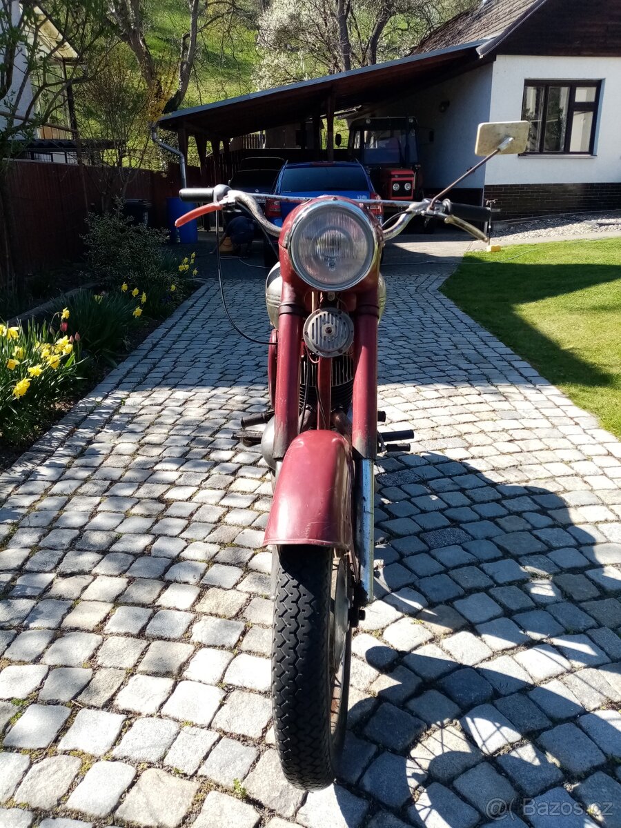Jawa 250 - 3