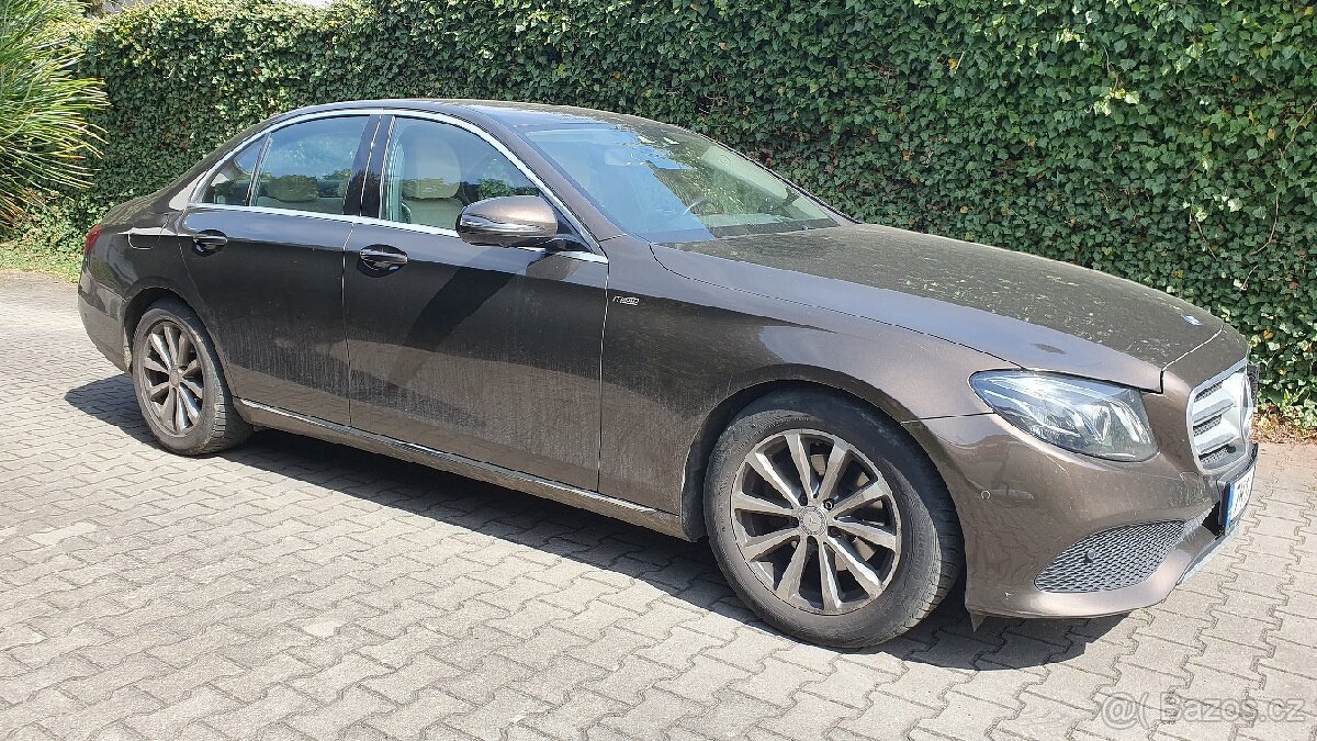 Mercedes Benz E220 - 3