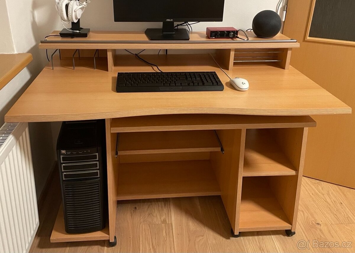 Psací / počítačový stůl na kolečkách - 3