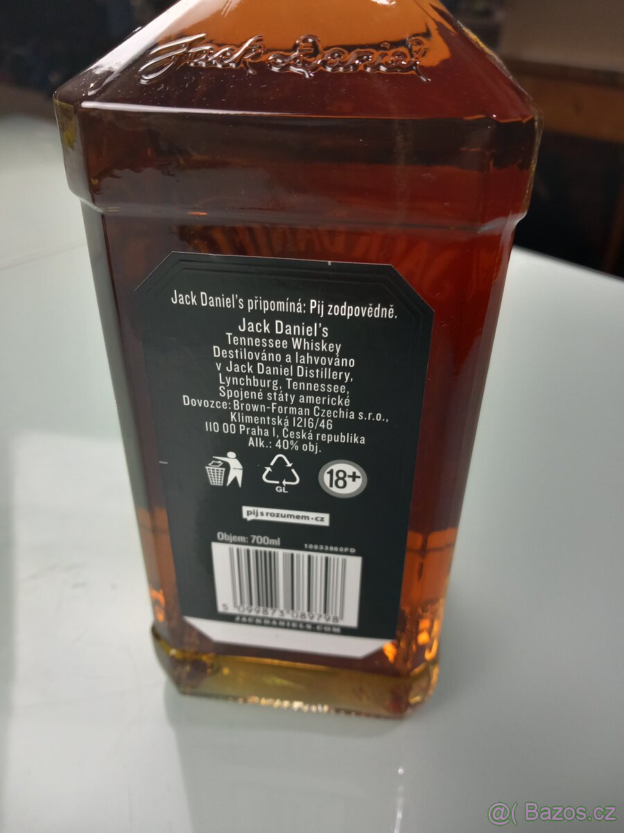 Jack Daniel's Kytara - 3
