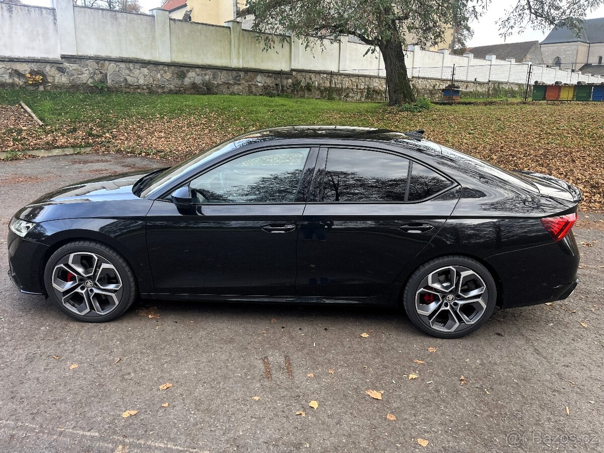 ŠKODA OCTAVIA IV RS (v záruce) - 3