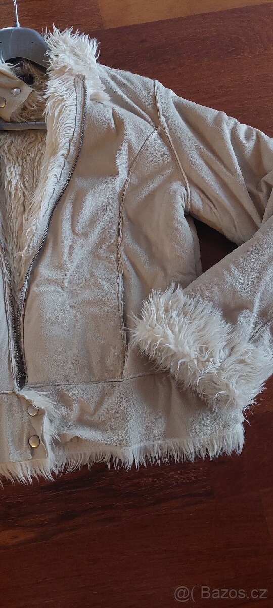 Zimní bunda s kožíškem , vel 44 - 3