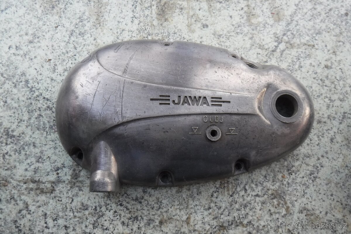 Moped - ráfek,rozeta,koleno výfuku,řazení,přilby - 3