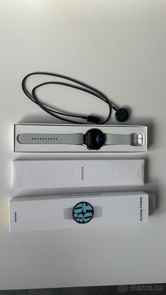 SAMSUNG Galaxy Watch 6 44mm LTE stříbrná - 3