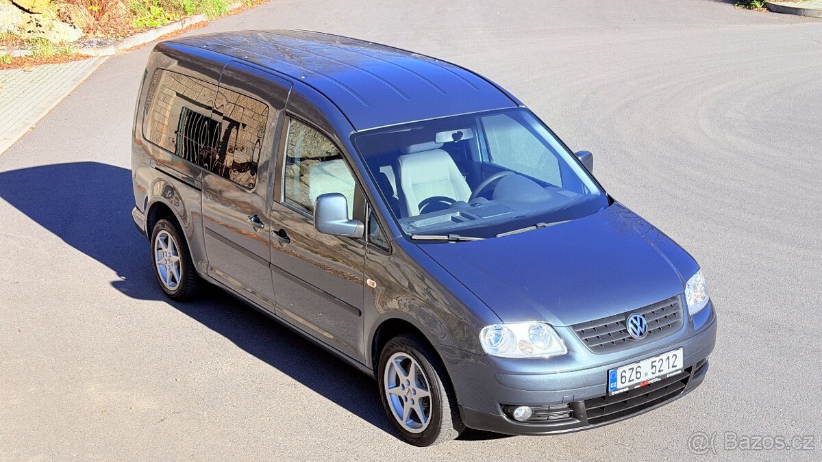 VW Caddy MAXI Life 2.0 tdi 7 míst - 3