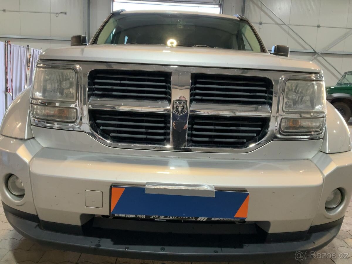 Dodge Nitro 3,7 SXT - 3