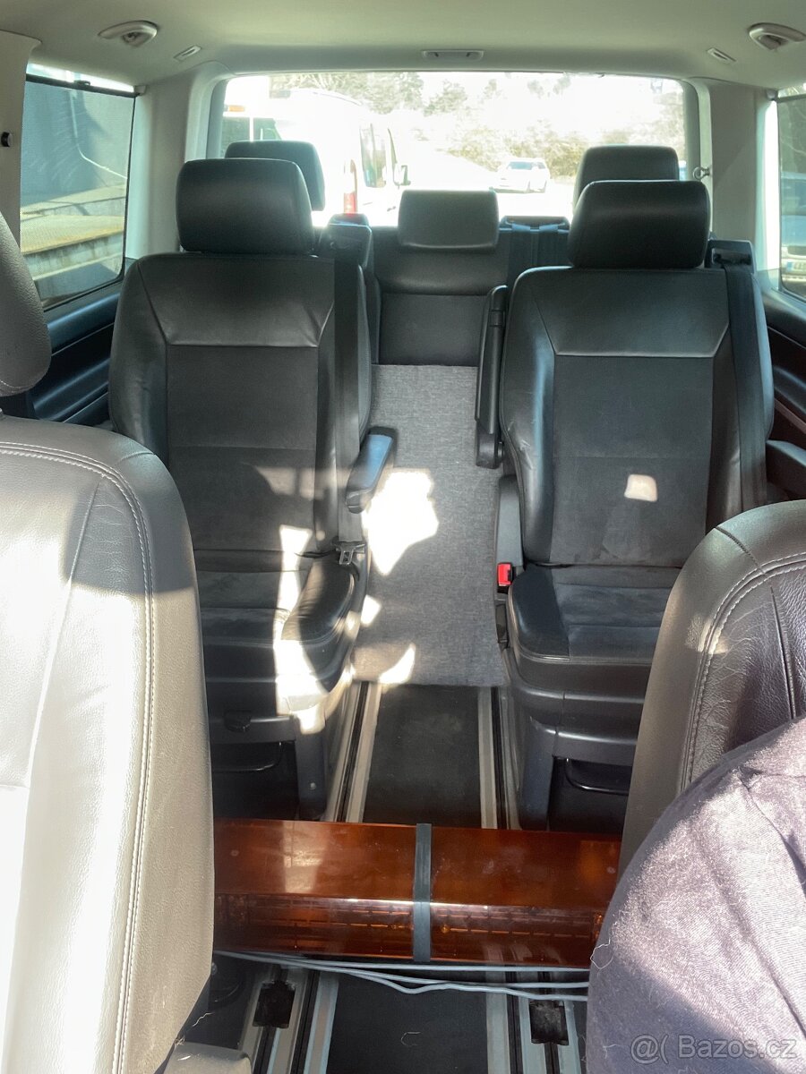 Vw multivan T5.1 2.0 103kw automat dsg sq500 7st - 3