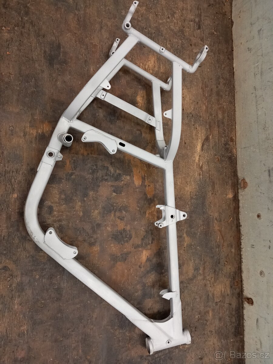 Rám Jawa pérák FJ - 3