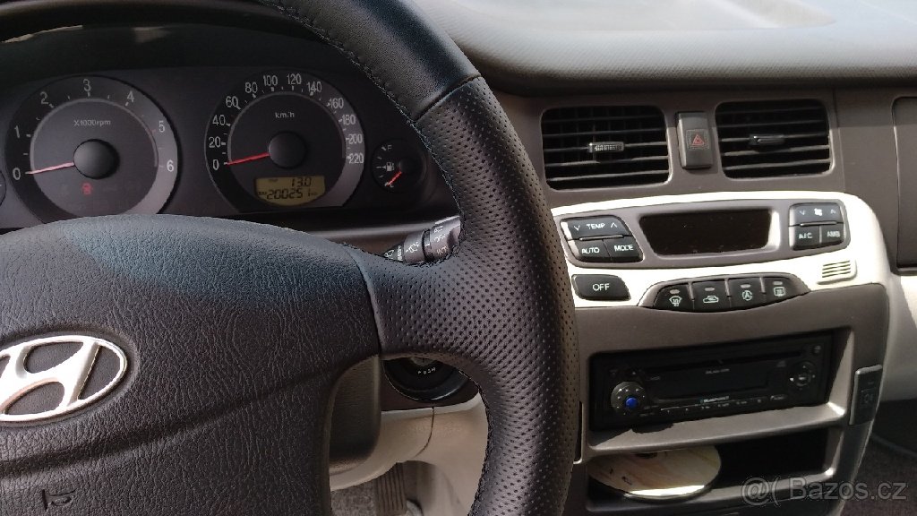 hyundai Trajet 7 míst - 3