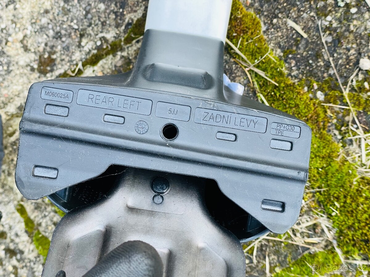 Stresni nosic Skoda Rapid Spaceback - 3