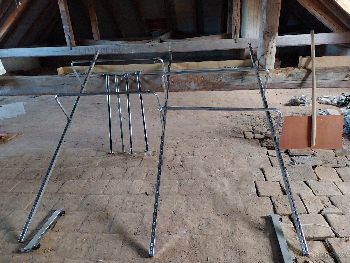 Věšák na šata - štendr - 3