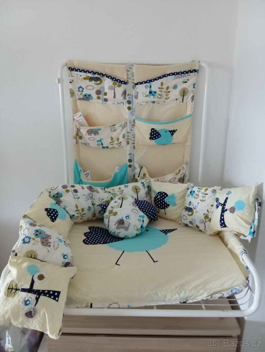 Nástěnný přebalovací pult - 3