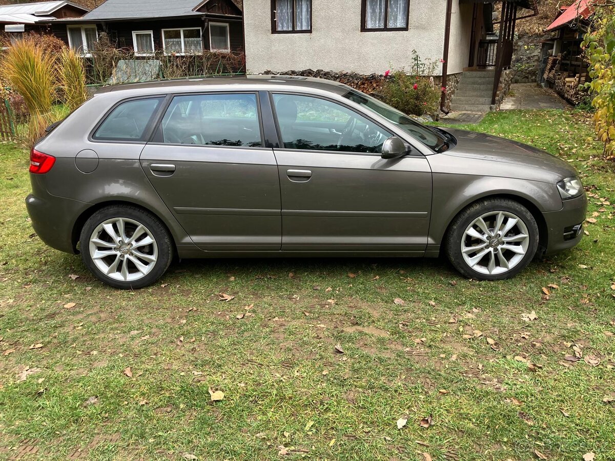 Audi A3 sportback, benzín 1.6 75kw - 3