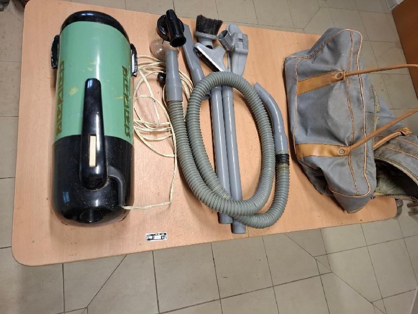 Vysavač - 3