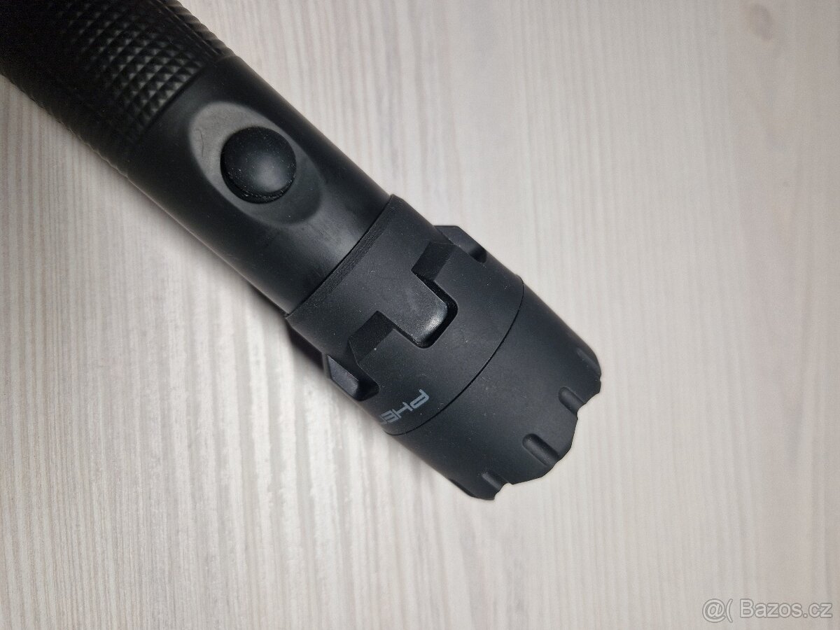 Zoom svítilna PHENOM - 3