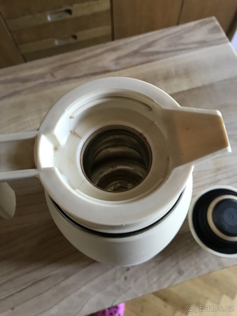 Termosk,hrnky,dzban,hlin. nádob,prk. na ryby, mosaz.květináč - 3