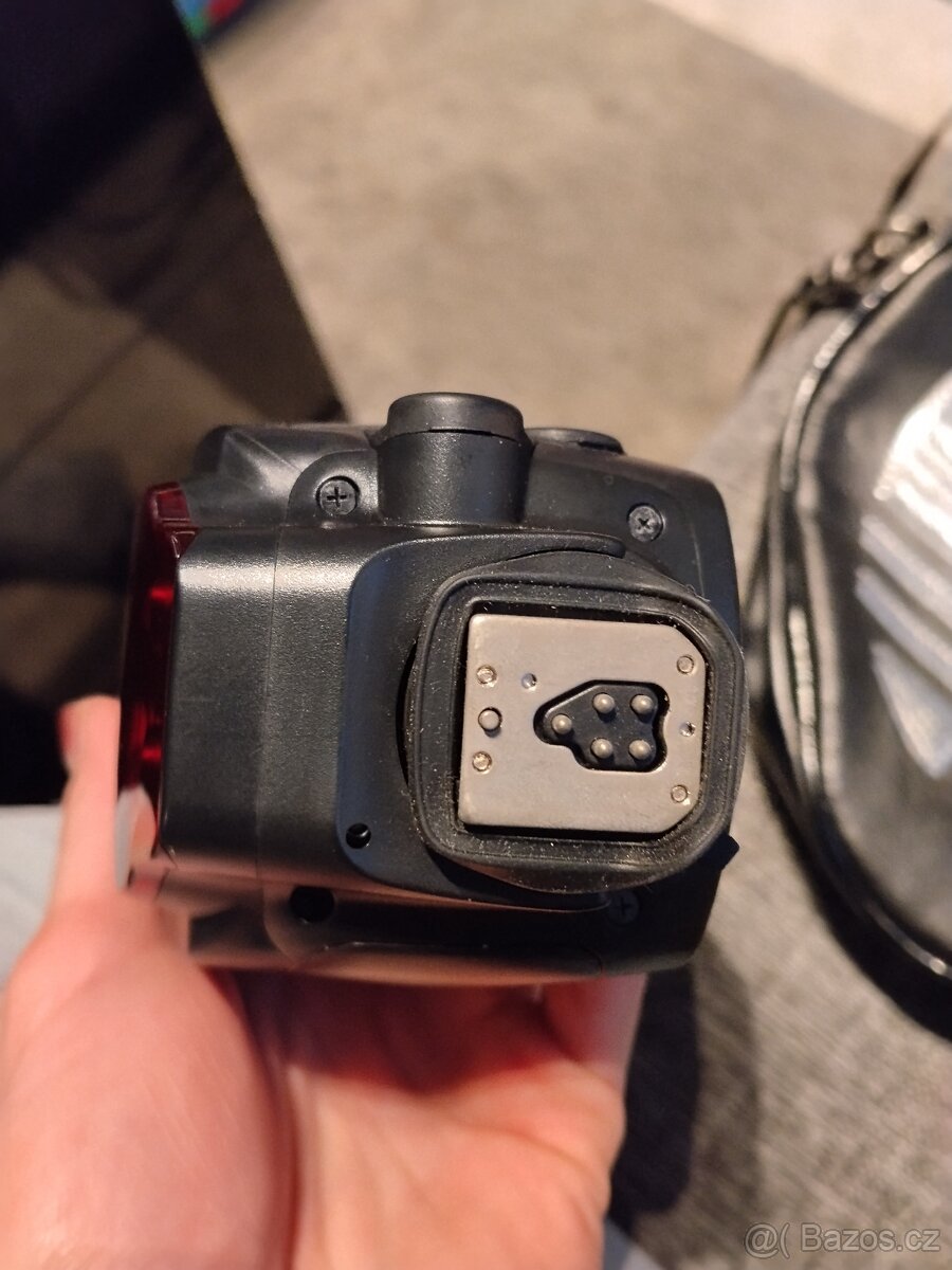 YONGNUO YN685 blesk pro Canon - 3