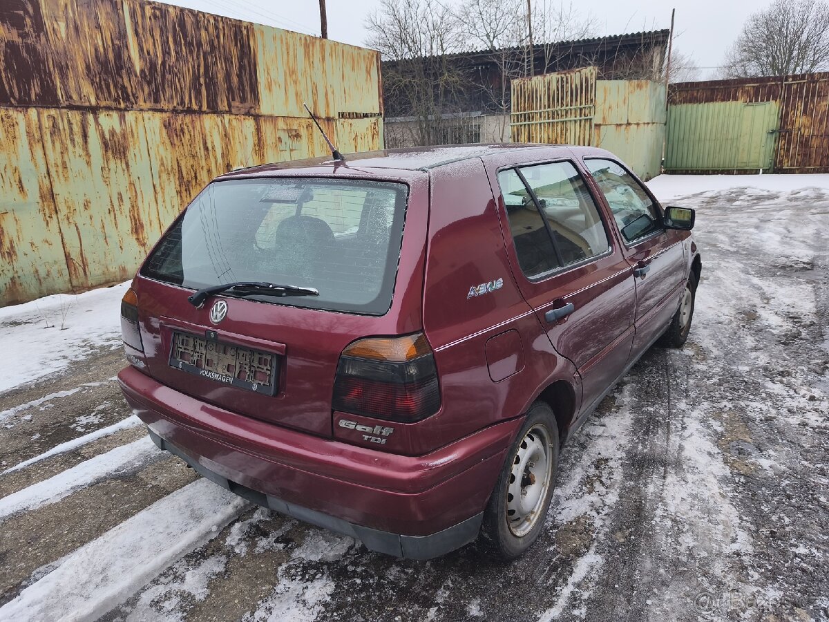 Náhradní díly Golf 3 1.9 Tdi 66Kw motor 1Z - 3