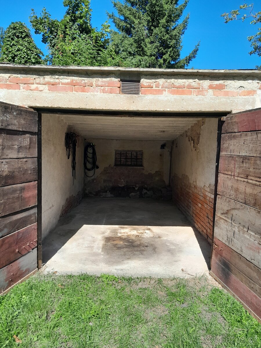 Garáž - 3