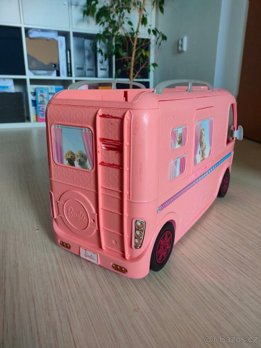 Barbie karavan - 3