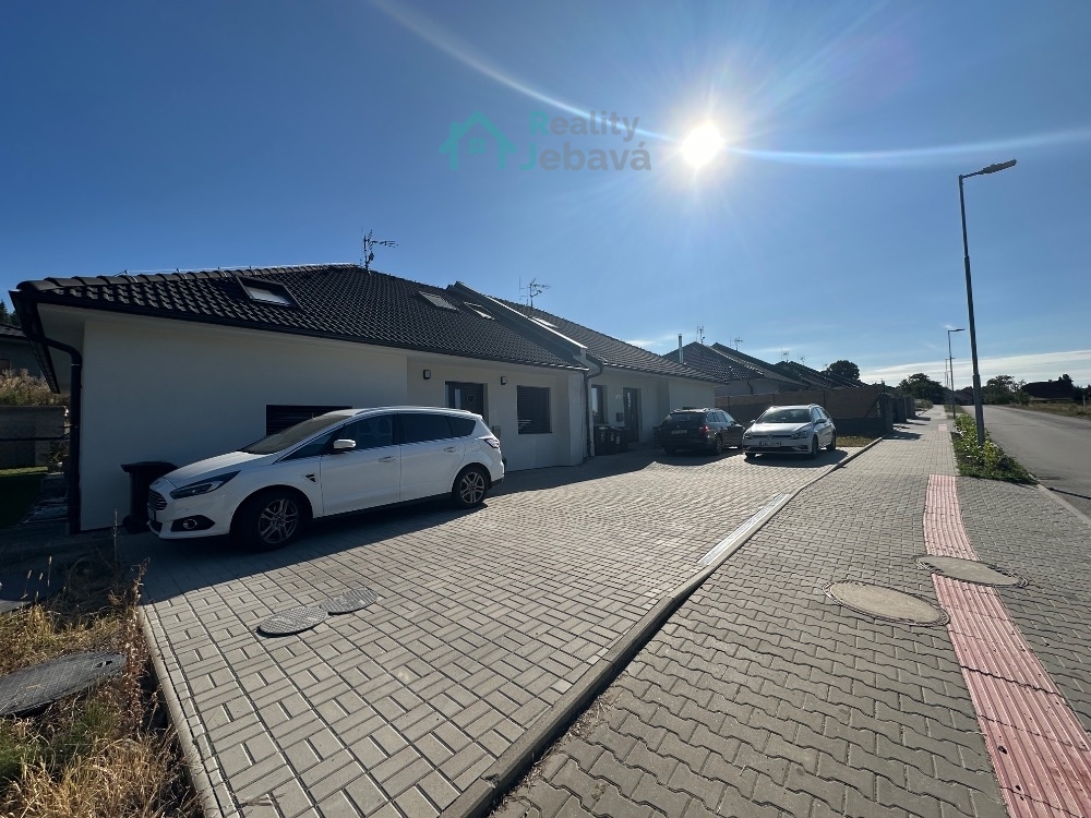 Prodej hrubé stavby RD 4+kk 143 m2, pozemek 520 m2, Klenovk - 3