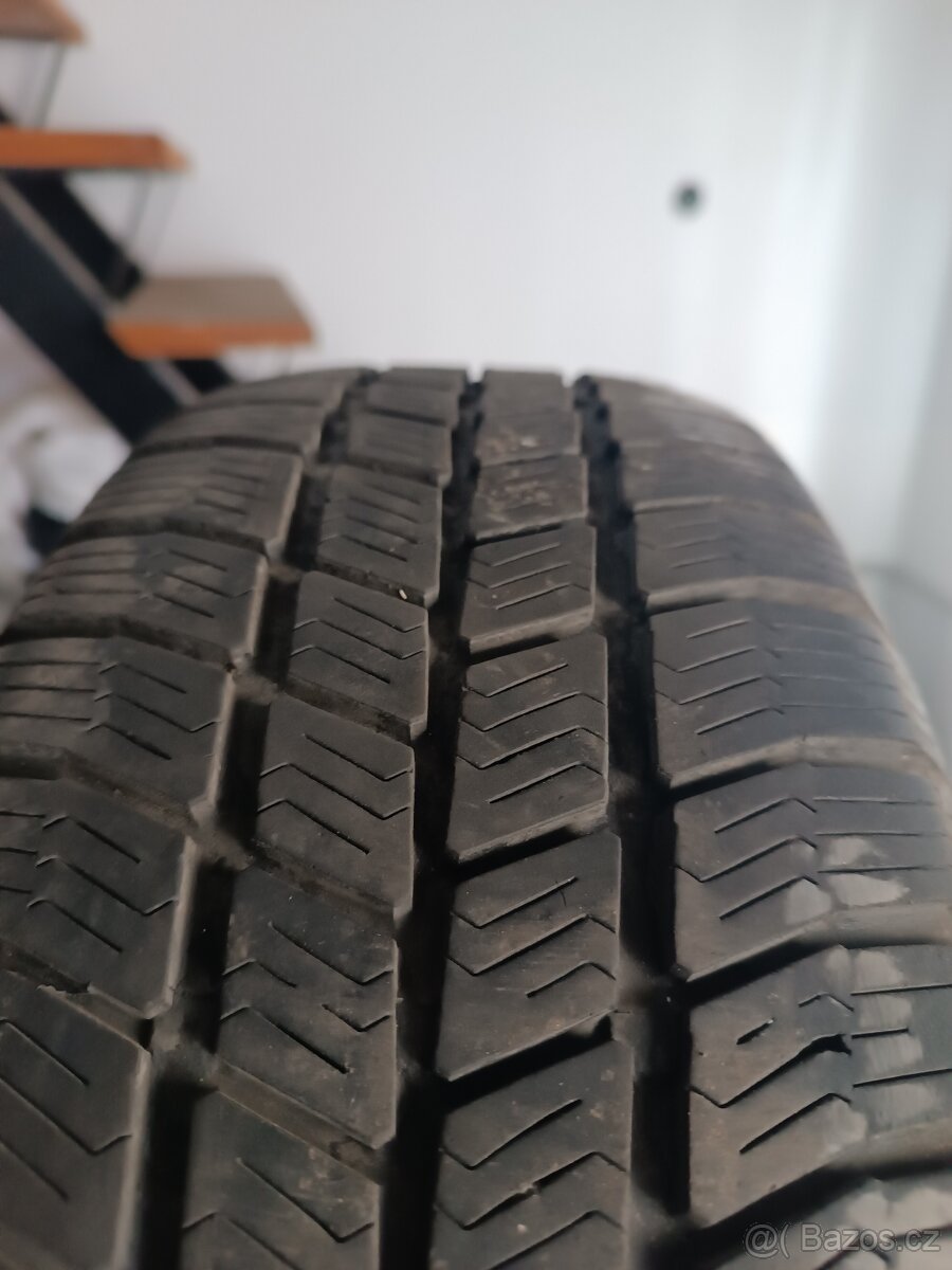 Zimní pneu 185/65/15 - 3