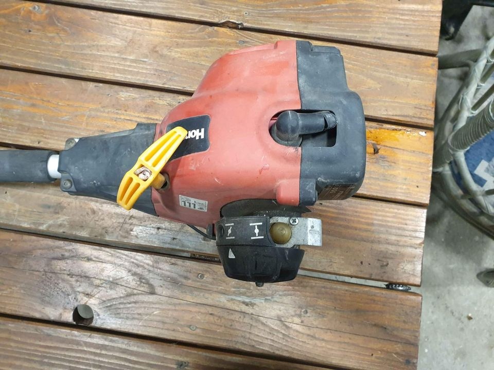 Homelite HBC 30 SBS - NA NÁHRADNÍ DÍLY - 3