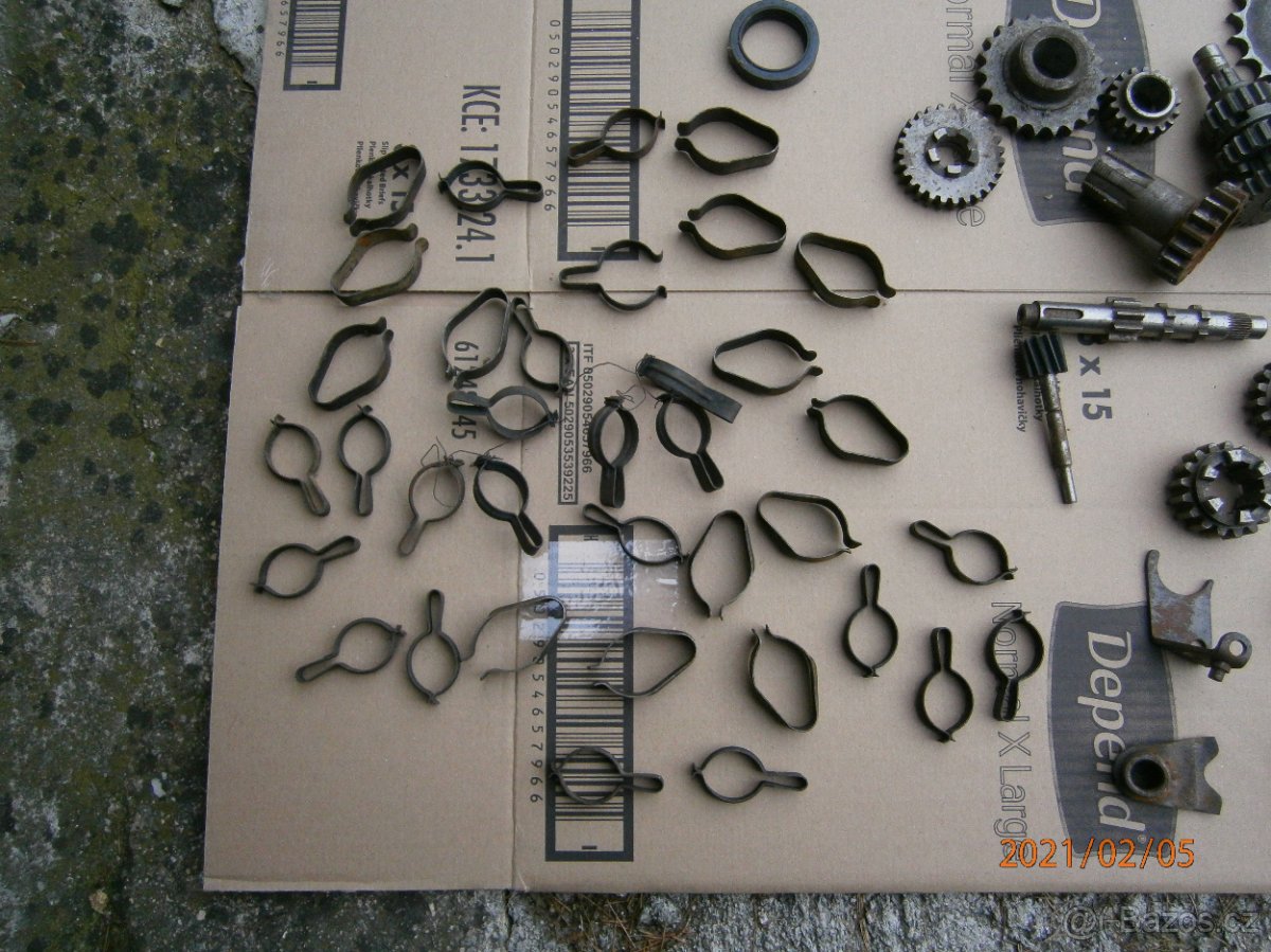 moto věci - nález v garáži - 3