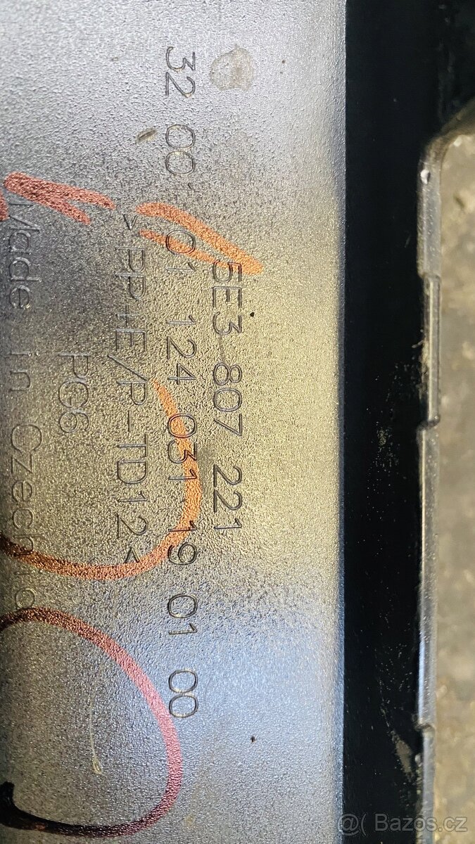 přední nárazník Škoda Octavia lV - 3