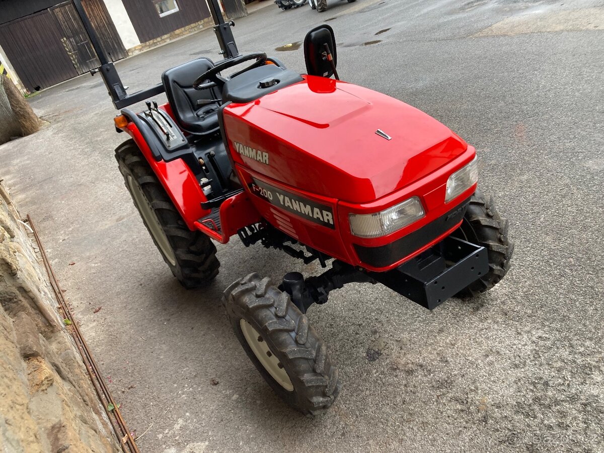 Malotraktor Yanmar - 3