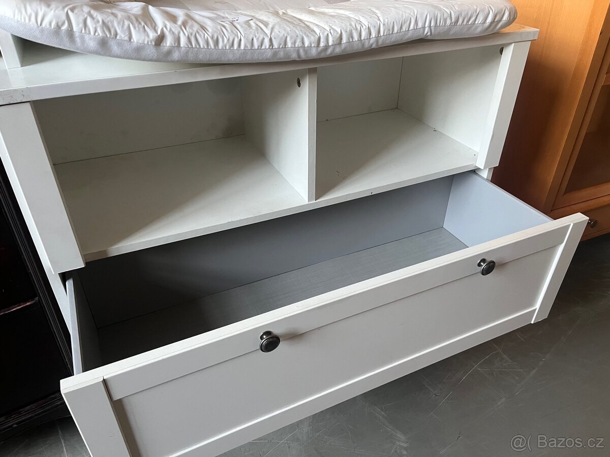 Přebalovací pult - 3