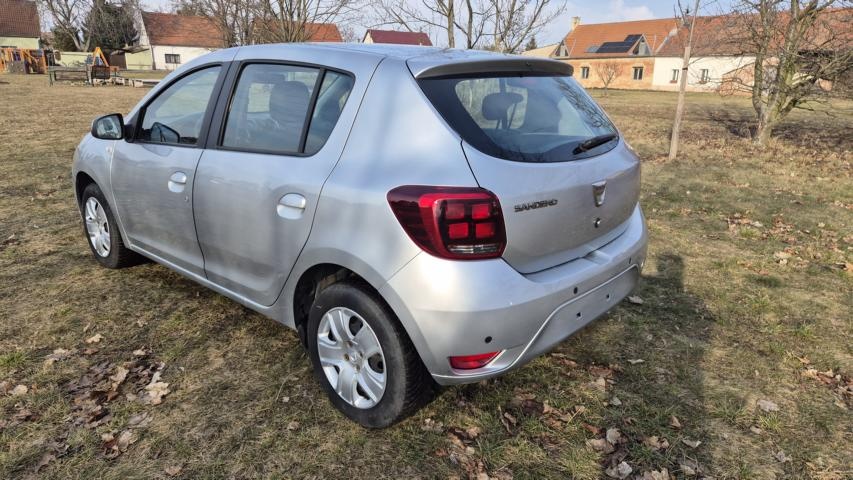 Prodám Dacia Sandero 1.0tce 74KW - Klimatizace - 3