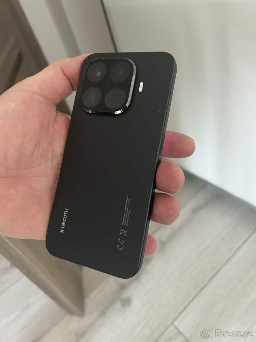 Xiaomi 15T pro 12/256 černý - 3