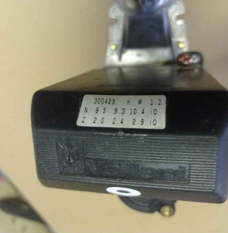 NOVÁ plynová armatura VK VAILLANT 180/1 - 3